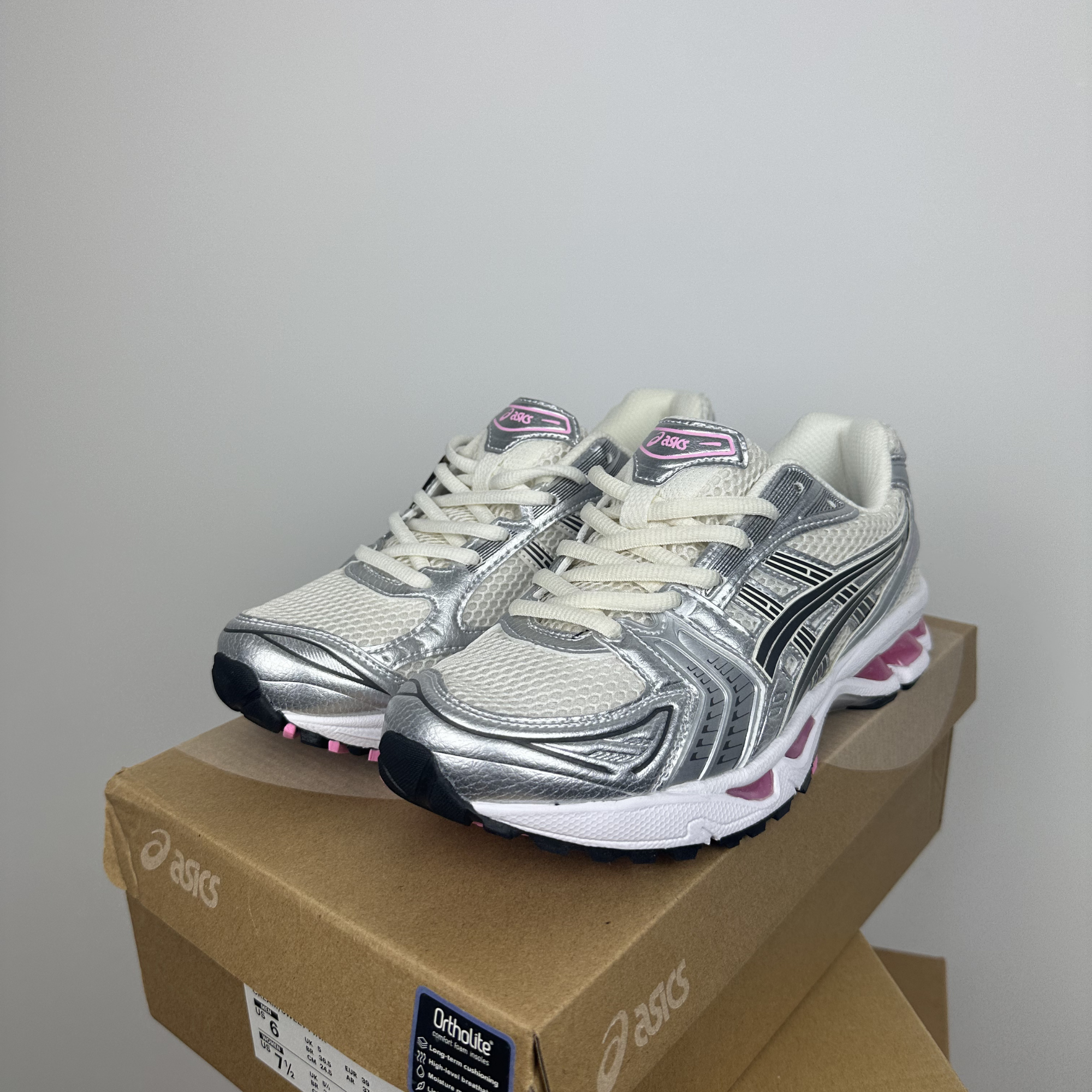 ASICS GEL-KAYANO 14 | Cream/Sweet Pink